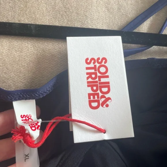 Solid & Striped the Veronica in Midnight Blue - Picture 3 of 7